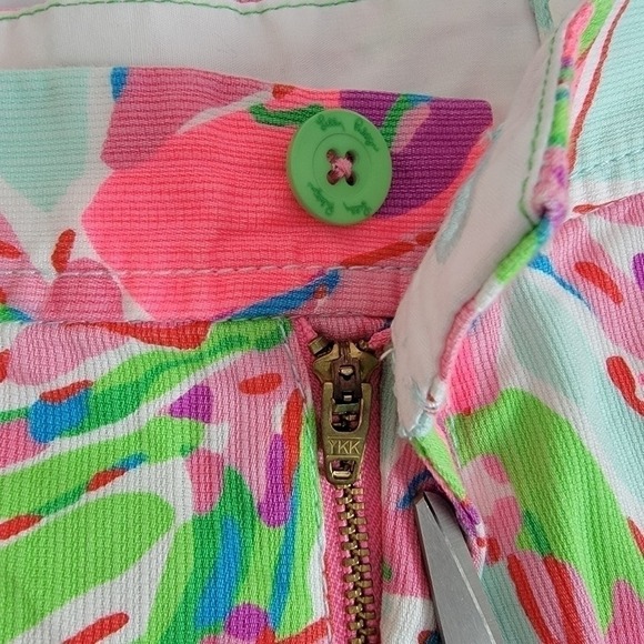 Lilly Pulitzer Buttercup Shorts Mint Green Pink Floral Scallop‎ Hem Size 2 - Picture 7 of 12